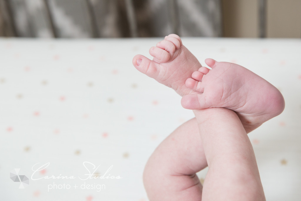 Charlotte NC Newborn Photographer and newborn lifestyle photos