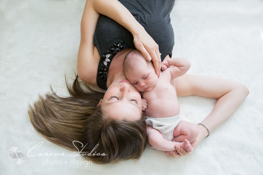 Charlotte NC Newborn Photographer and newborn lifestyle photos